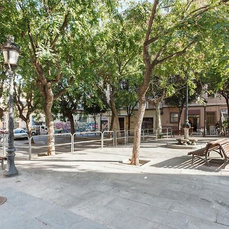 Beautiful Apartment 20 Minutes From City Center L'Hospitalet de Llobregat Exterior photo